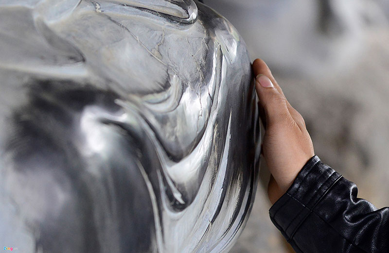 Nhét tiền lẻ, xoa đen tượng phật ngày khai hội chùa Bái Đính